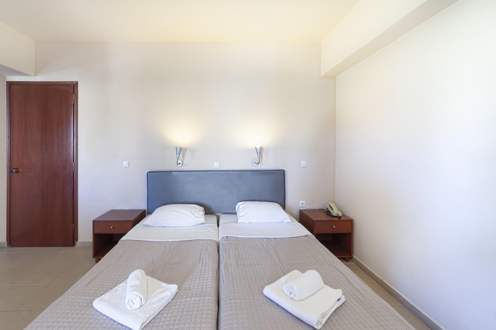 Olympic Suites Rethimnon Buitenkant foto