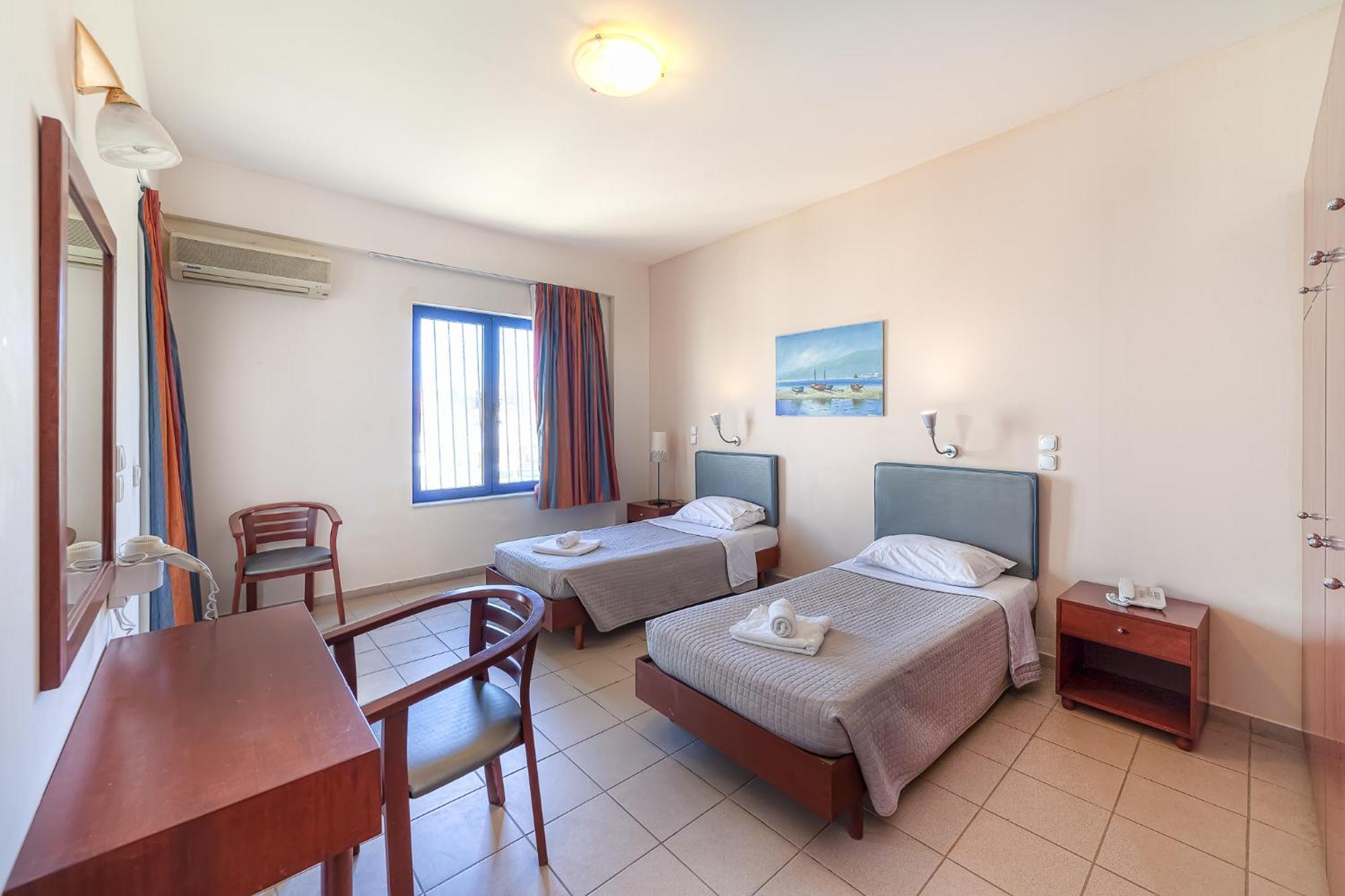 Olympic Suites Rethimnon Buitenkant foto